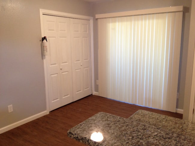 Photo - 4904 Merritt Cir Unidad D