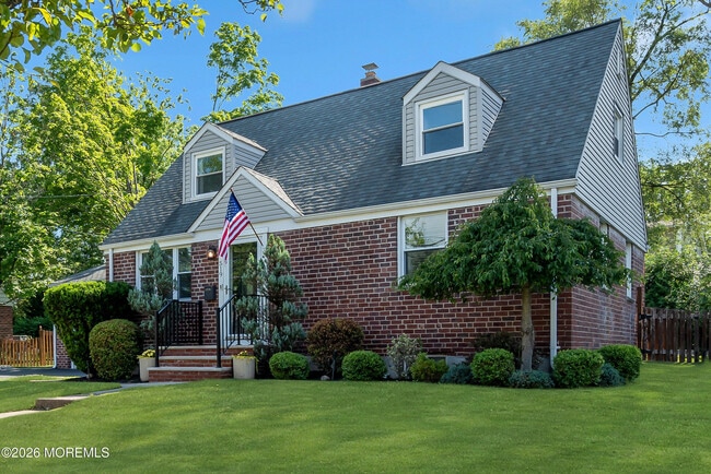 Photo - 519 Ryeside Ave