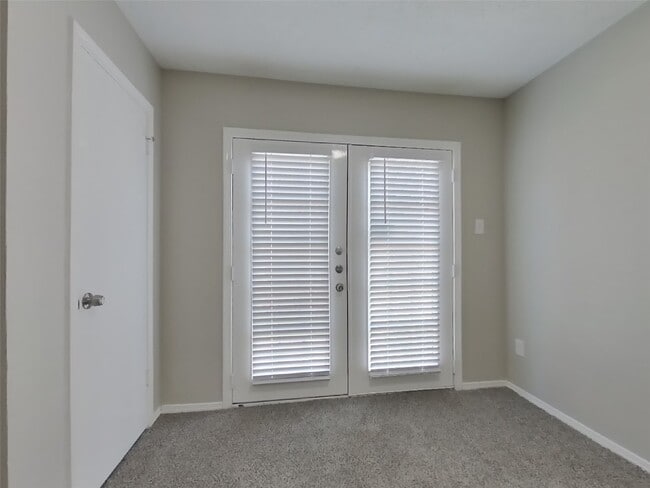 Photo - 6922 Clee Ln