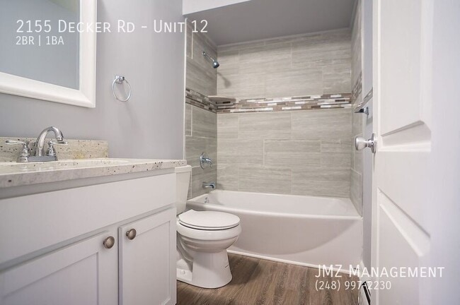 Building Photo - 2155 Decker Rd Unit 12