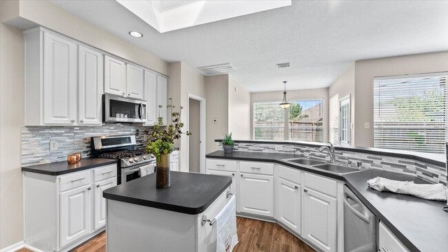 Photo - 9722 Therrell Dr