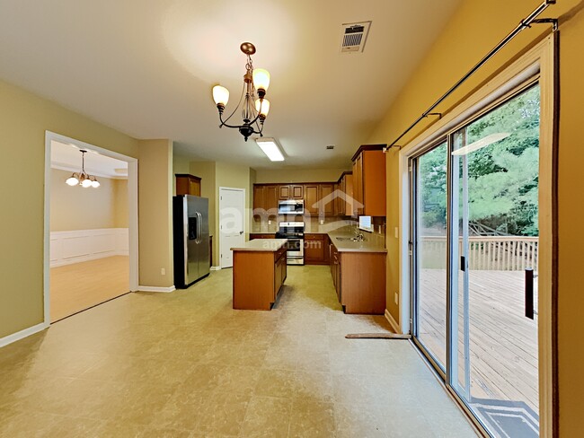 Photo - 277 Springs Xing