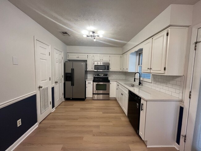 Photo - Your Dream Home is Waiting for You! Yardwo...