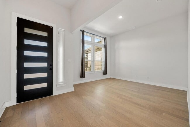 Photo - 957 Arrowhead Ranch Blvd