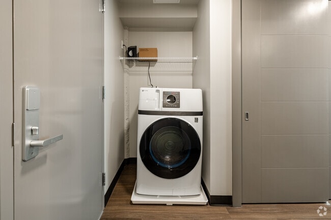 1BR, 1BA - 380SF - Laundry