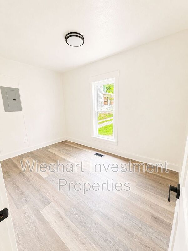 Photo - 514 N Shore Dr