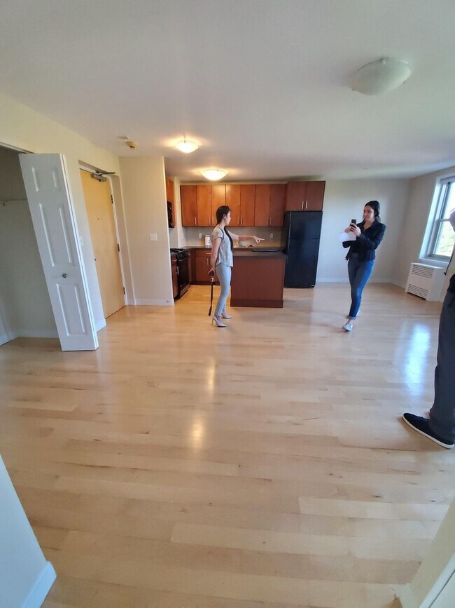 Photo - 11 Camelot Ct