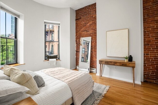 Photo - 546 Columbus Ave Unit 6