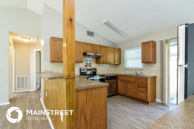 Photo - 7845 Avenal Loop