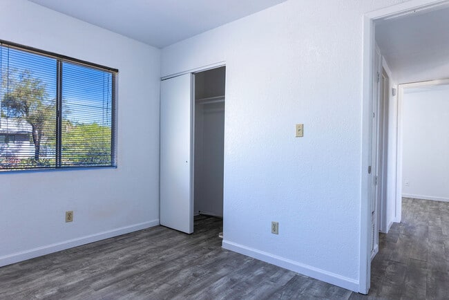 450 Palm Dr Unit 1