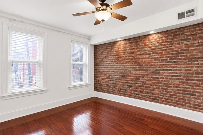 Photo - 112 Herr St