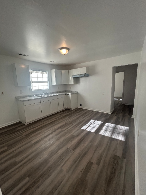 Photo - 722 Langley Ave