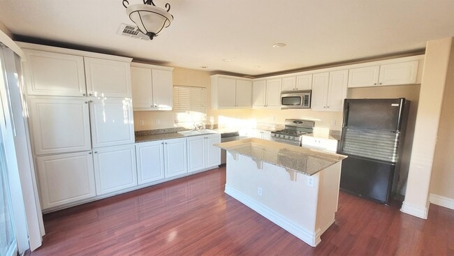 Photo - 229 Fairway Woods Dr