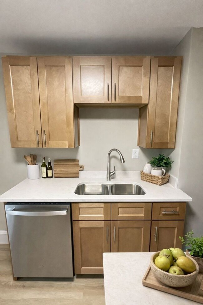 Photo - 601 Woodland Ave Unit Upper