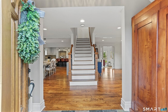 Photo - 1939 Bronson Rd