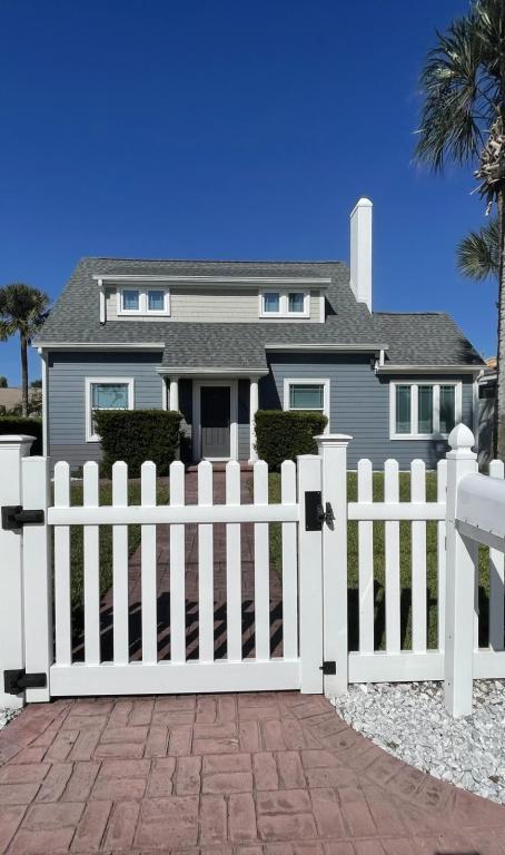 Photo - 505 Silver Beach Ave