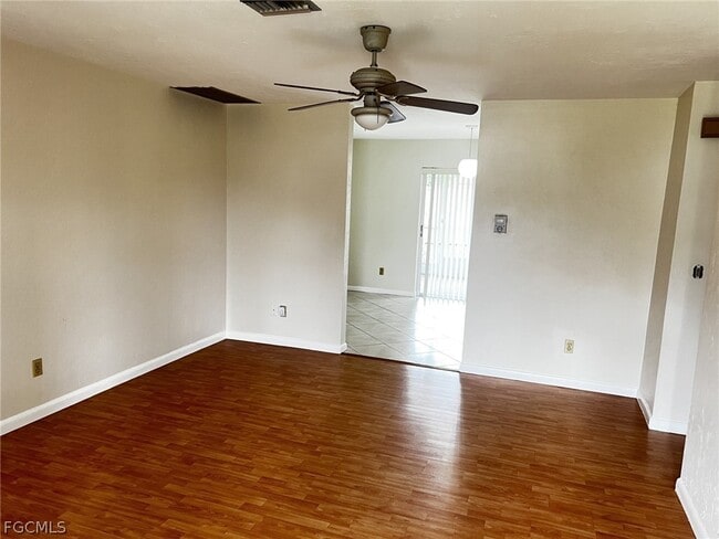 Photo - 1102 SE 16th St