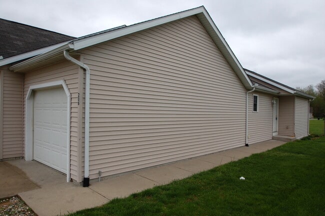 Photo - Nice 2-Bedroom Duplex on Tanglewood Drive in Goshen