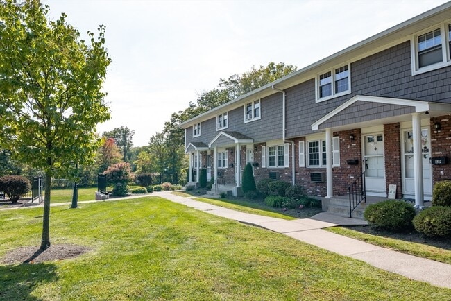 Photo - 418 Meadow St Unit E10