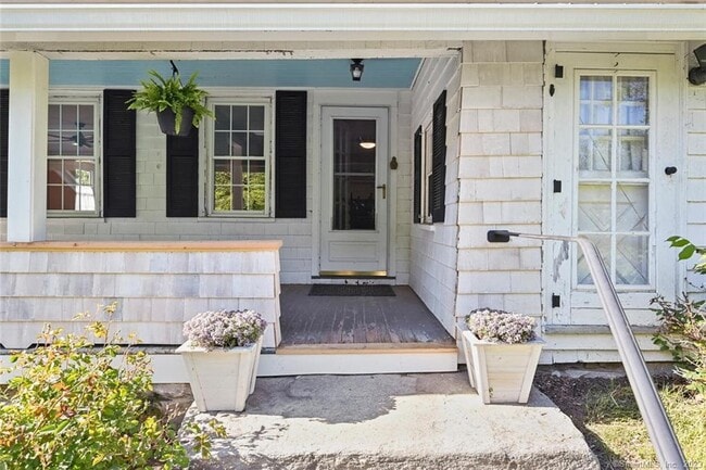 Photo - 4 Ironworks Hill Rd