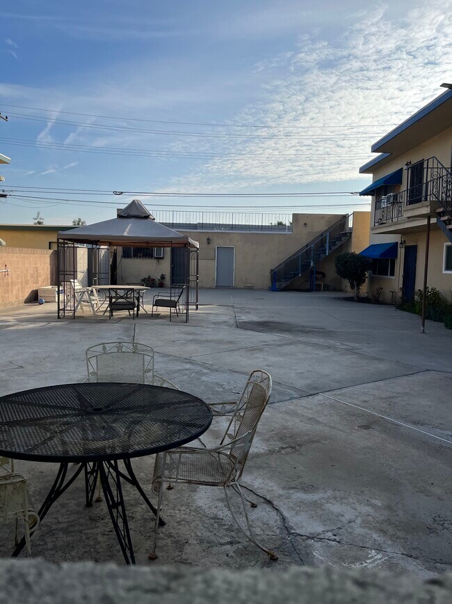 Patio area - 1018 E 32nd St Unit D