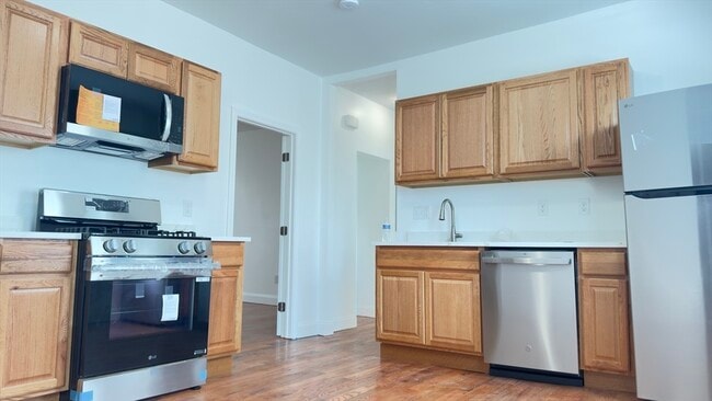 Building Photo - 66 Franklin Ave Unit 2