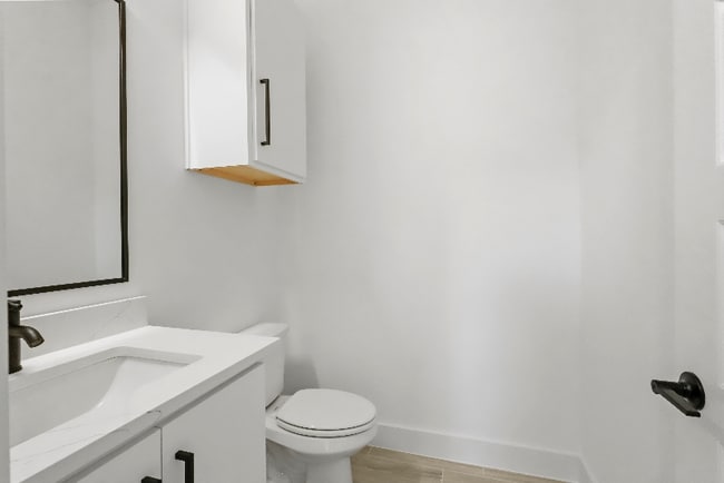 Photo - 1404 Hamburg St