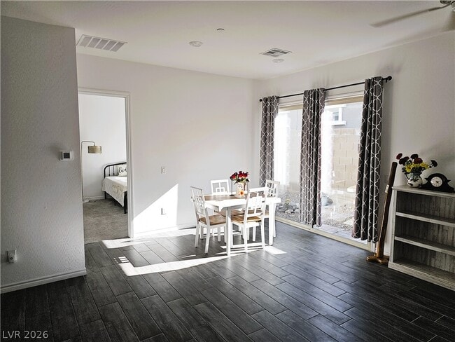 Photo - 921 Mayfield Mnr Ln