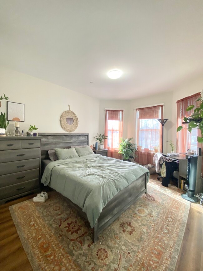 Photo - 843 Columbia Rd