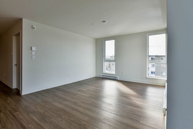 Photo - 9675 Av. Papineau Unit 216