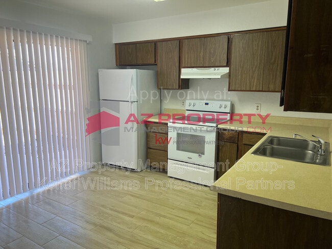 Photo - 2228 E Broadway Rd