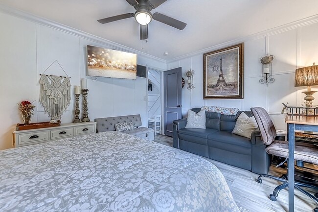 Photo - 2427 Park St