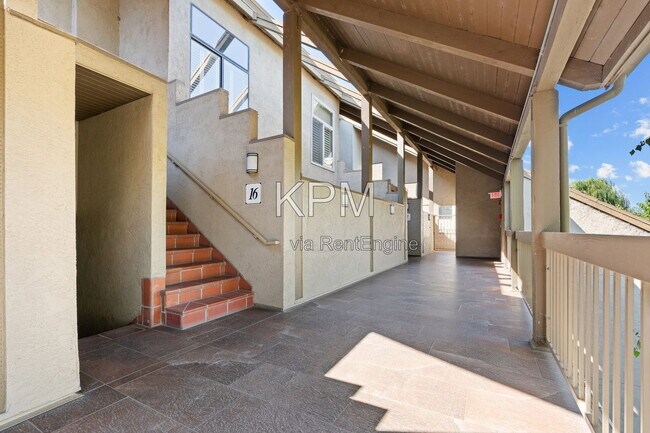 6669 Embarcadero Dr Unit 16
