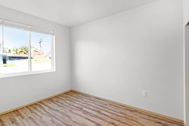 Photo - 435 SE Barrington Dr Unit #206 ^[21007233]