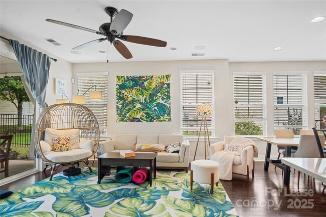 Photo - 1706 Woodward Ave