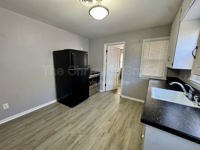 Photo - 307 Prairie St