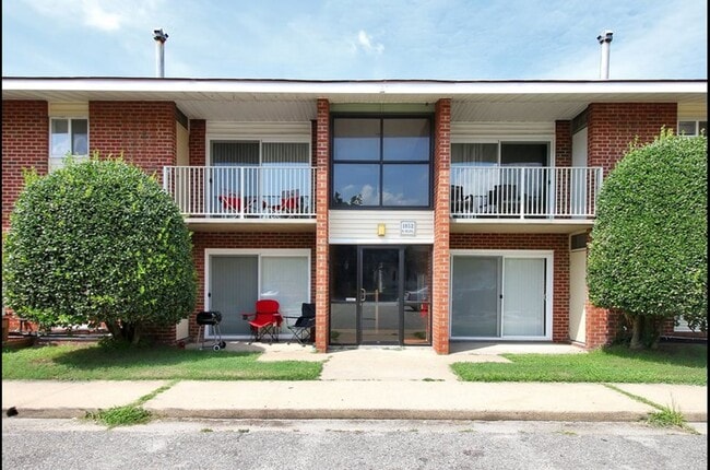 Photo - East Bay Apartments