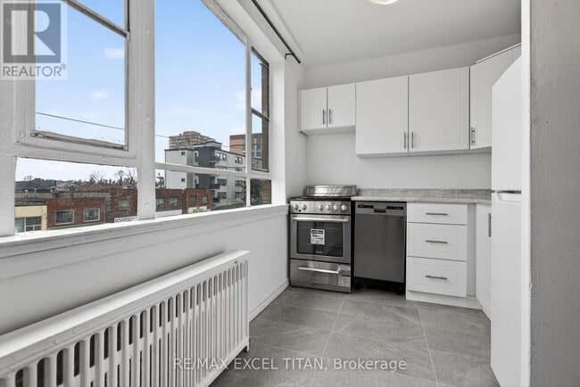 Photo - 2515 Eglinton Ave W Unité 302