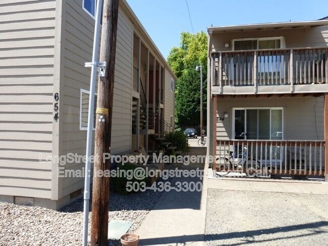 Photo - 644 SW 7th Unit #1