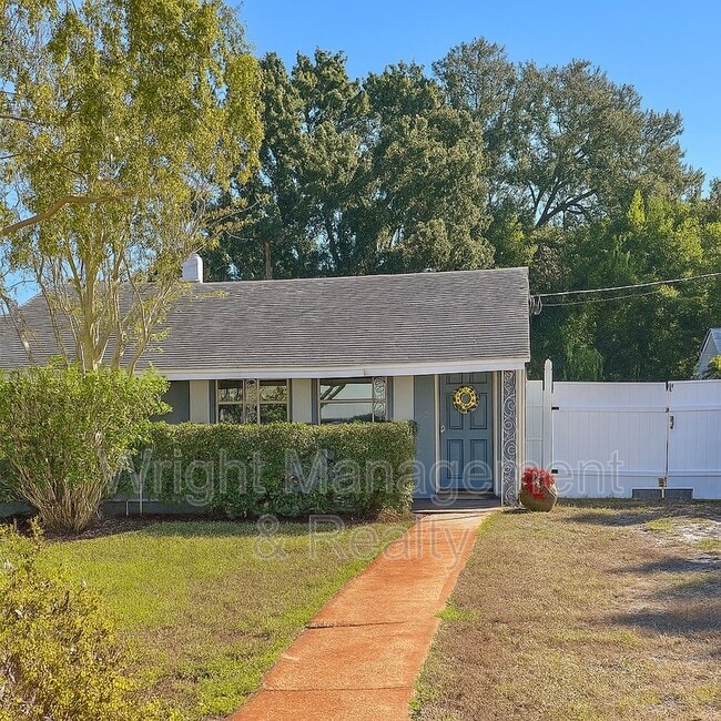 Building Photo - 213 N Glen Ave