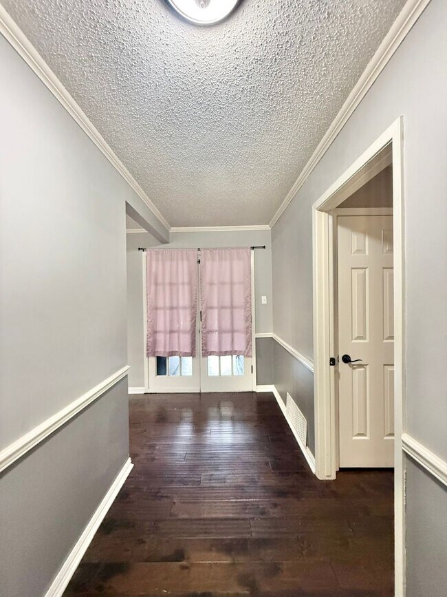 Photo - Available Now! Spacious 4 Bed/3 Bath Home in Tyler! Hot Tub!