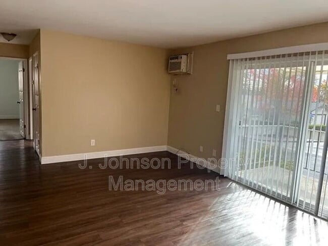 Photo - 136 Blue Ridge Dr Unit D