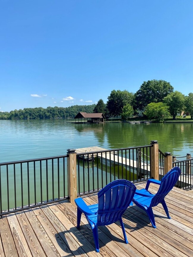 Photo - All inclusive 3 bedroom unit on Boone Lake Unit F-21