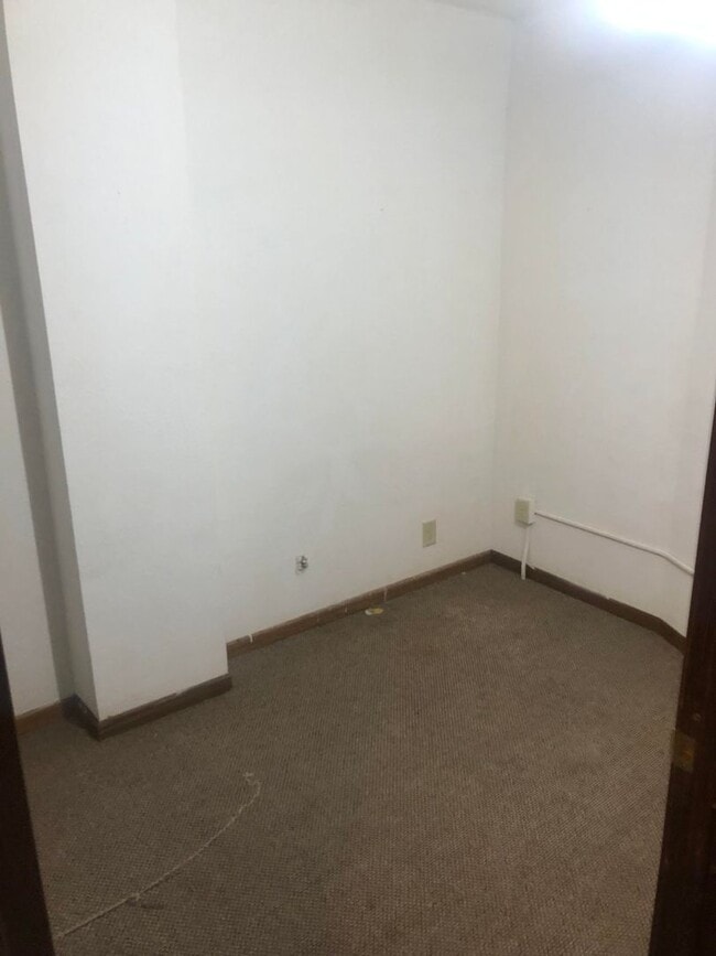 Photo - Large 4 Bedroom 2 bath