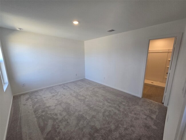 Photo - 18784 Loom dr