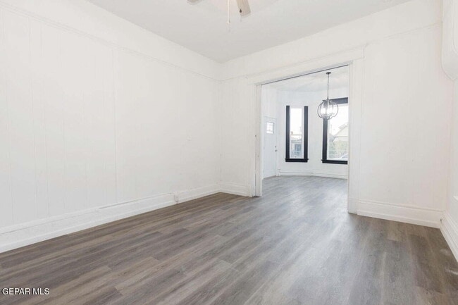 Photo - "Charming 2-Bedroom Duplex Retreat on Wyom... Unit 1