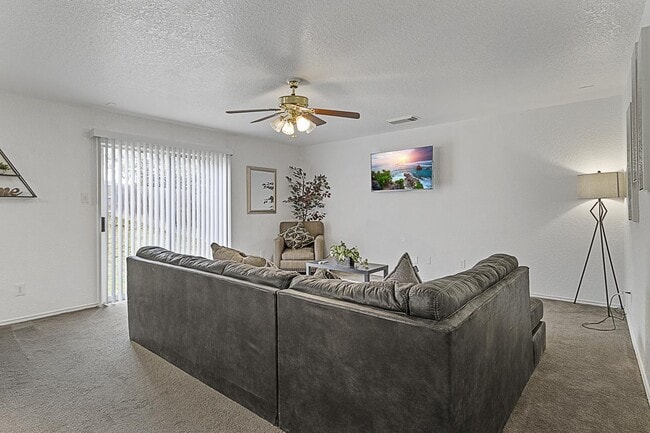 Building Photo - 14711 Mountainside Ridge Rental