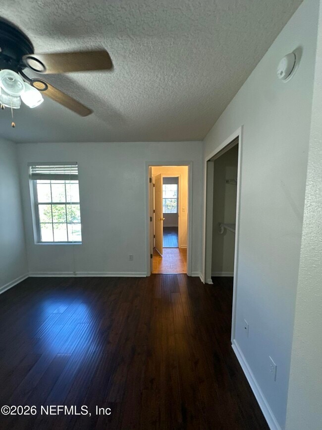 Photo - 271 Leese Dr