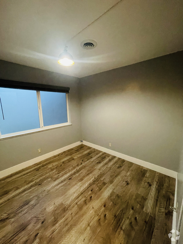 Building Photo - 6848 Sutter Ave Rental