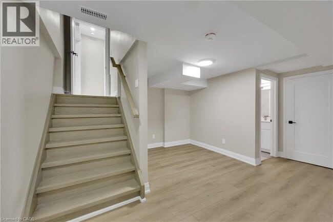 Photo - 2091 Bridge Rd